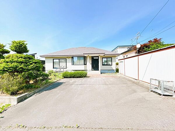 detached 北海道網走郡大空町女満別夕陽台2丁目5-13
地図を見る