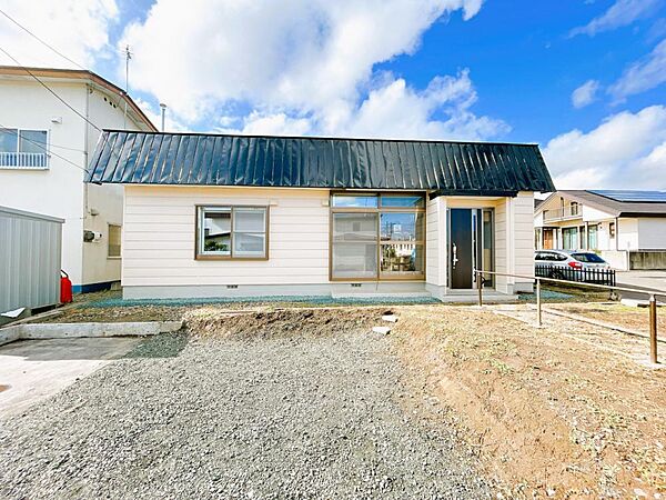 detached 北海道北見市三楽町126-2
地図を見る