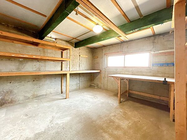 【リフォーム済】地下室です。物置にも活用出来ます。