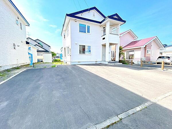 detached 北海道釧路郡釧路町豊美1丁目8-15
地図を見る