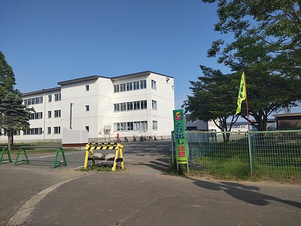 detached 北海道釧路郡釧路町豊美1丁目8-15
地図を見る
