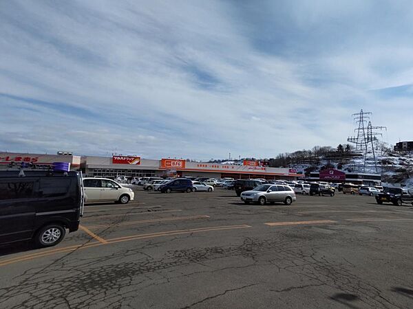 detached 北海道釧路市鶴ケ岱3丁目9-5
地図を見る