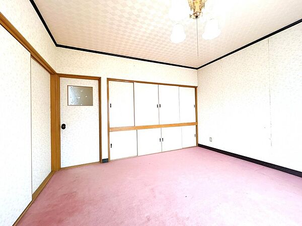 detached 北海道釧路市鶴ケ岱3丁目9-5
地図を見る