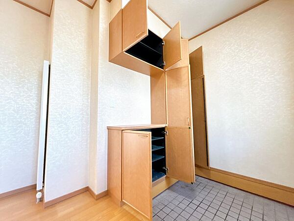 detached 北海道釧路市昭和中央6丁目18-19
地図を見る