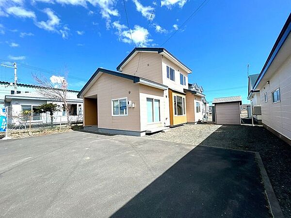 価格には消費税、リフォーム費用を含みます。リフォーム中でもご案内可能。内覧希望の方はお電話ください。
