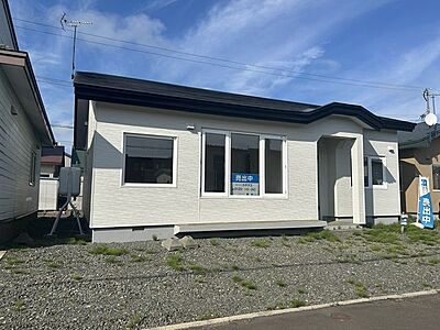 外観:価格には消費税、リフォーム費用を含みます。リフォーム中でもご案内可能。内覧希望の方はお電話ください。 外観:価格には消費税、リフォーム費用を含みます。リフォーム中でもご案内可能。内覧希望の方はお電話ください。