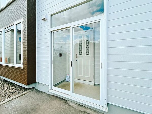 【リフォーム後】風除室になります。冬も暖かさが逃げにくくいいですね。