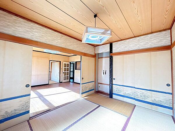 【南東側和室・一階】