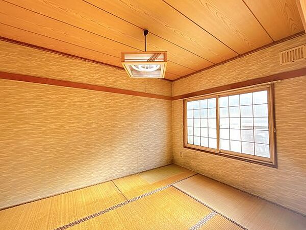 【南東側和室・一階】