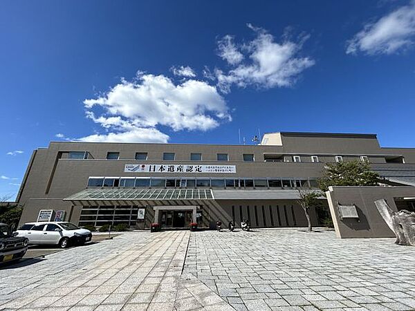 江差町役場まで2.7ｋｍ（車で約6分） 2700m