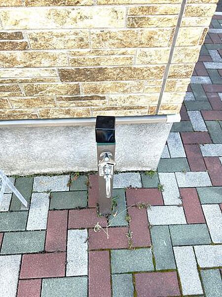 【現況】外水栓があるため、洗車など敷地で行えますね。