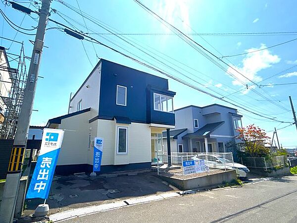 【リフォーム後】駐車場 普通車2台駐車可能です。