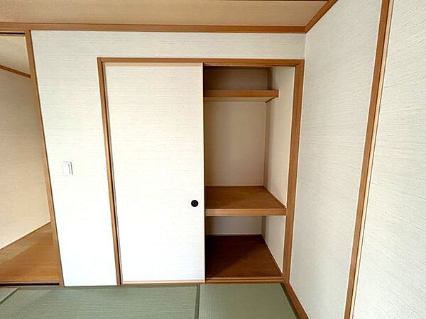 【現況】1階南西側和室の押入れ