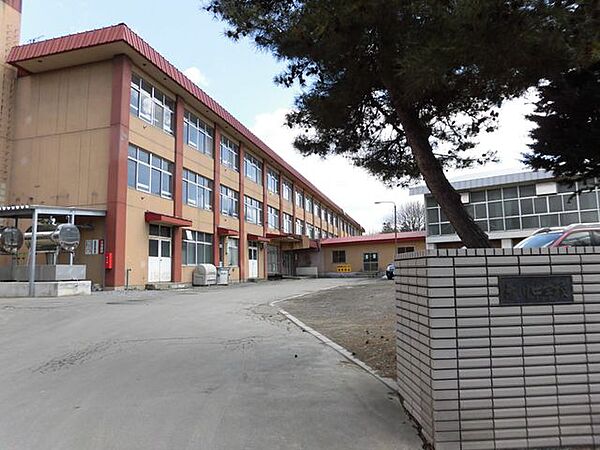 赤川中学校まで徒歩約29分（約2000m）