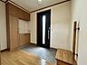 玄関：【現況】玄関内観