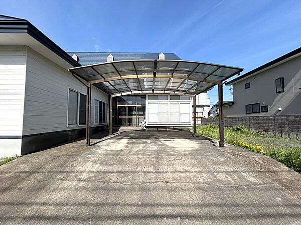 detached 秋田県大館市字観音堂447-5
地図を見る