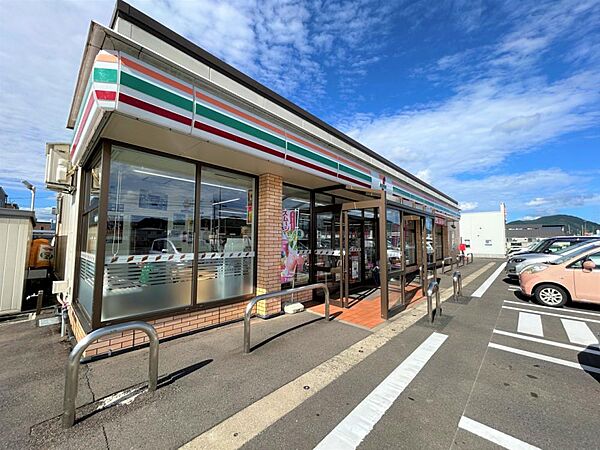 detached 秋田県大館市字観音堂447-5
地図を見る