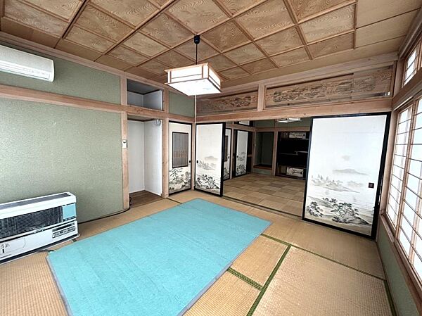detached 秋田県大館市字観音堂447-5
地図を見る