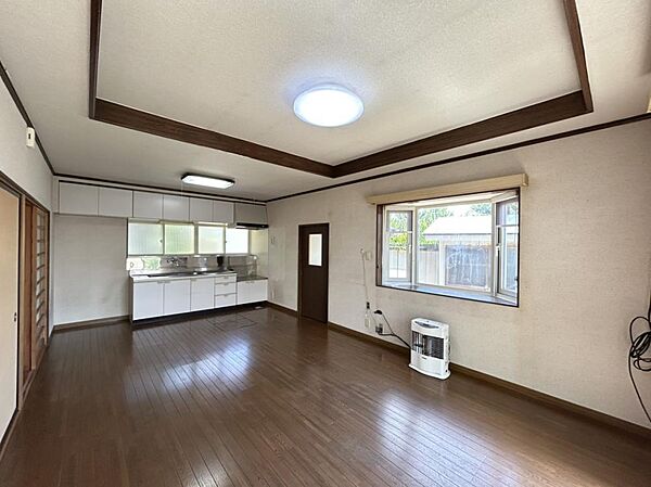 detached 秋田県能代市花園町19-6
地図を見る