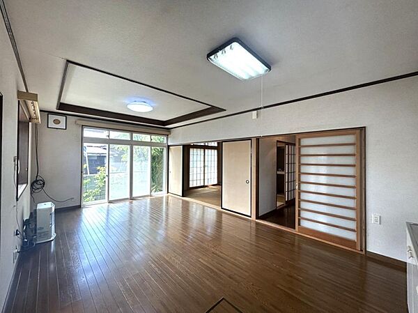 detached 秋田県能代市花園町19-6
地図を見る