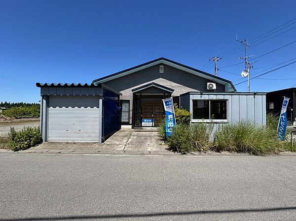 detached 秋田県北秋田市綴子字太田屋敷後105-4
地図を見る
