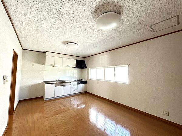 detached 秋田県大館市岩瀬字羽貫谷地中島21-10
地図を見る