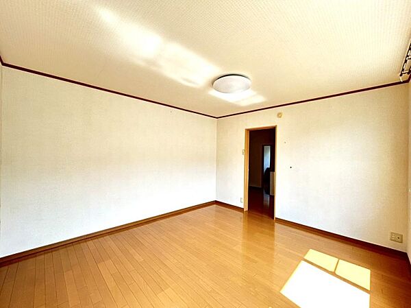 detached 秋田県大館市岩瀬字羽貫谷地中島21-10
地図を見る