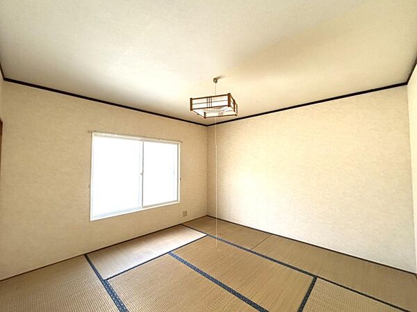 detached 秋田県大館市岩瀬字羽貫谷地中島21-10
地図を見る