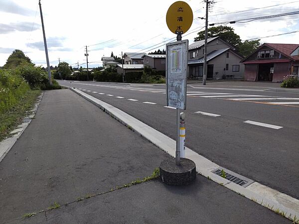 detached 青森県十和田市大字相坂字高清水735-5
地図を見る
