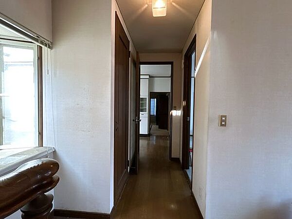 【リフォーム予定】廊下です。床は重ね張りを行います。