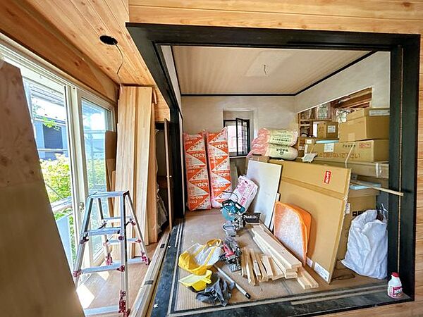 【リフォーム中】1階和室です。引き戸を設置し、リビングと空間を仕切ることもできます。