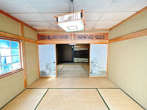 【リフォーム予定】西側の和室二部屋です。二部屋をつなげて約18帖のLDKへと間取り変更します。対面キッチンも新設します。