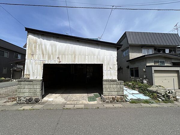 detached 青森県青森市浪館前田3丁目25-5
地図を見る