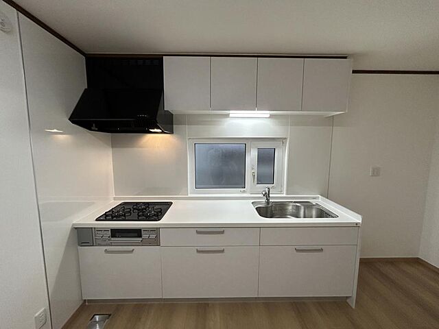 キッチン 青森市小柳1丁目8-18