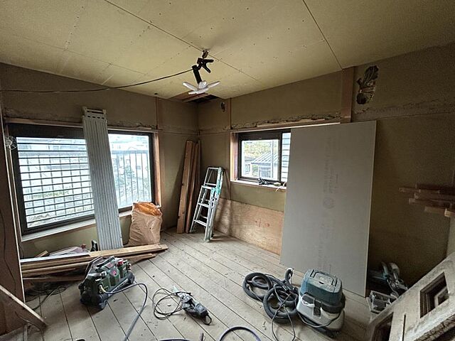 室内 青森市月見野1丁目3-9