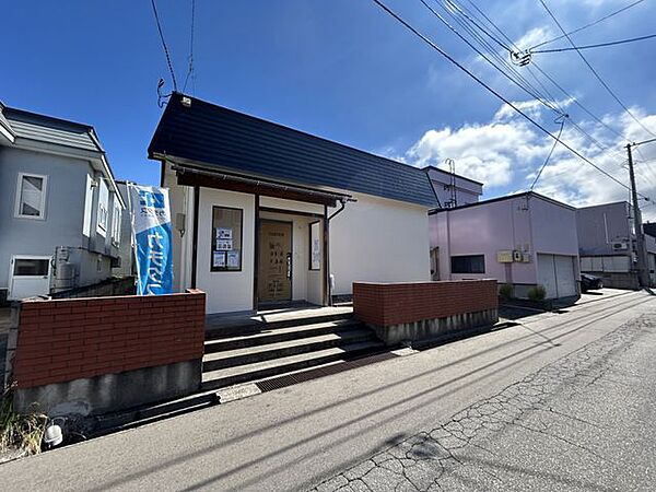 【リフォーム中】外観別角度です。屋根はクリーニング、外壁は塗装を行いました。