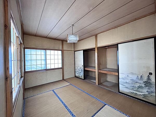 detached 青森県三戸郡五戸町字天満後25-4
地図を見る