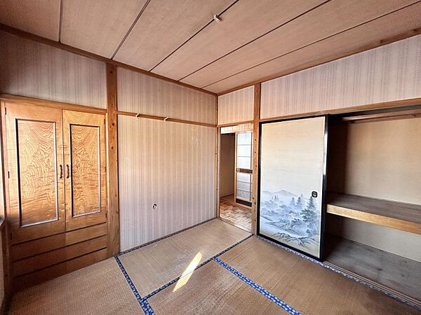 detached 青森県三戸郡五戸町字天満後25-4
地図を見る