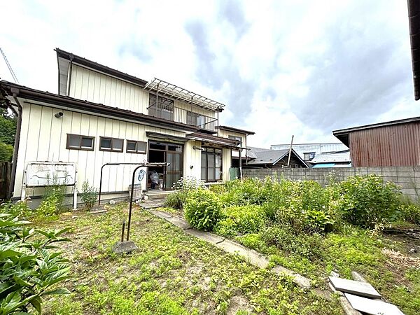 detached 青森県三戸郡五戸町字荒町11-2
地図を見る