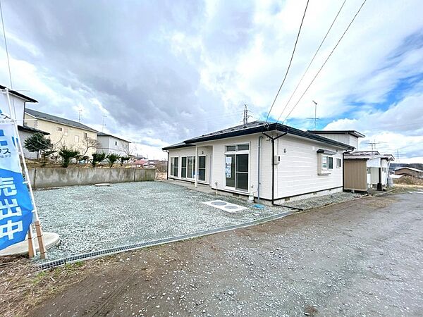 外観：302000008300