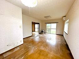 八戸市大字尻内町字大仏　戸建て 4LDKのリビング/ダイニング