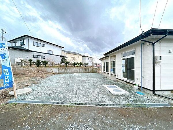 【リフォーム済】駐車場は既存物置解体して3台停められるよう拡張しました。
