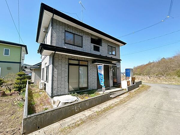 【リフォーム中】外観の別角度写真です。屋根外壁の塗装を行います。