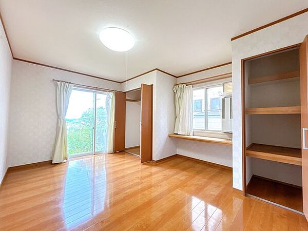 洋室を拡大表示