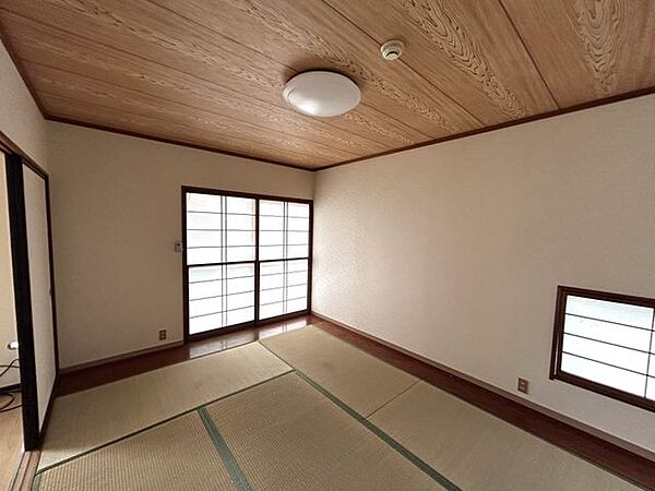 【期間限定現況販売】1階約6帖和室の写真です。