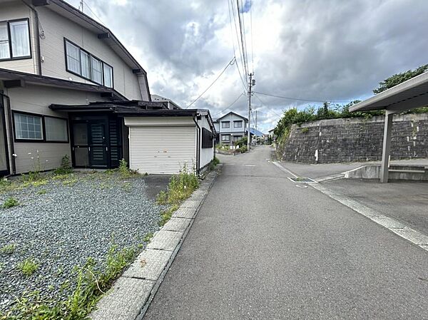 detached 岩手県滝沢市大釜風林452-8
地図を見る