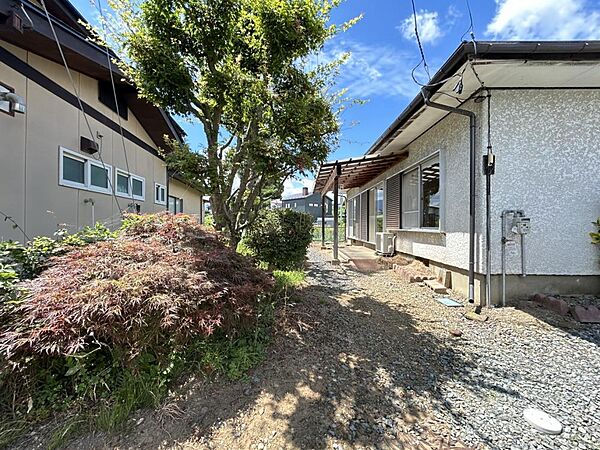detached 岩手県紫波郡紫波町中島字前郷6-85
地図を見る