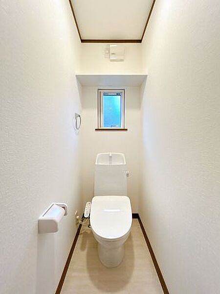【リフォーム済】トイレは新品に交換しました。換気設備も交換を行いました。