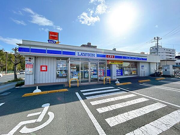 盛岡市立河北 ローソン岩手高校前店まで徒歩6分（約450ｍ） 400m
