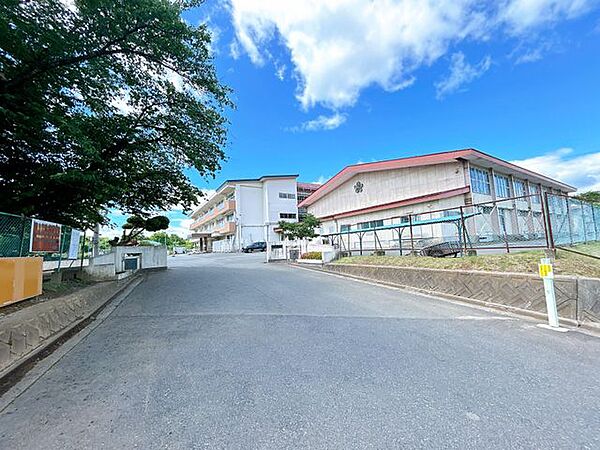盛岡市立高松 高松小学校まで550ｍ（徒歩7分）。
